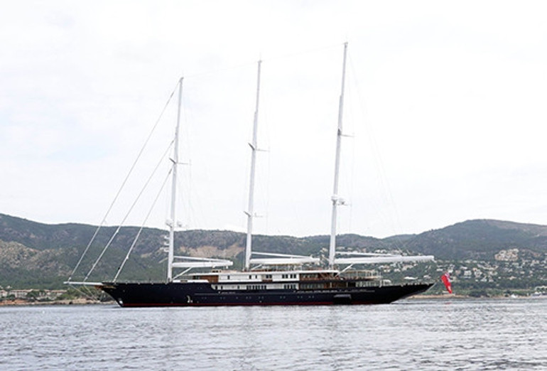 Ünlü çift evlilik anlaşması yapacak: Seni seviyorum ama servetimden daha fazla değil