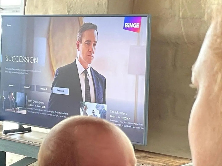 Succession’ın yıldızı Sarah Snook, dizi final yaptıktan hemen sonra anne oldu