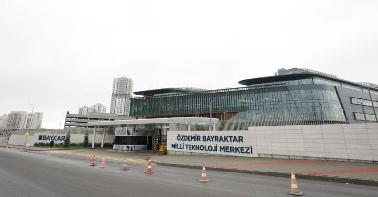 Baykar ve MEB arasında imzalar atıldı Baykar Milli Teknoloji Mesleki ve Teknik Anadolu Lisesi kuruluyor
