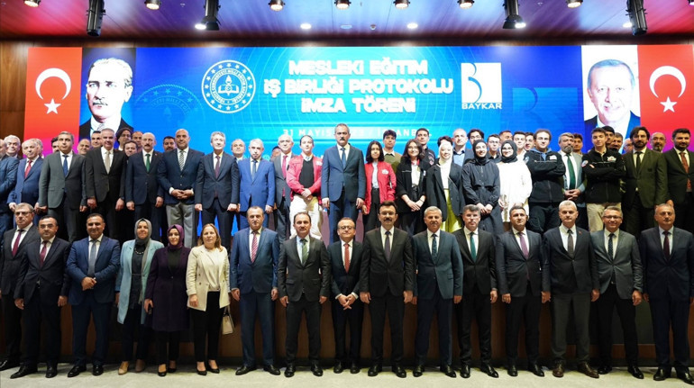 Baykar ve MEB arasında imzalar atıldı Baykar Milli Teknoloji Mesleki ve Teknik Anadolu Lisesi kuruluyor