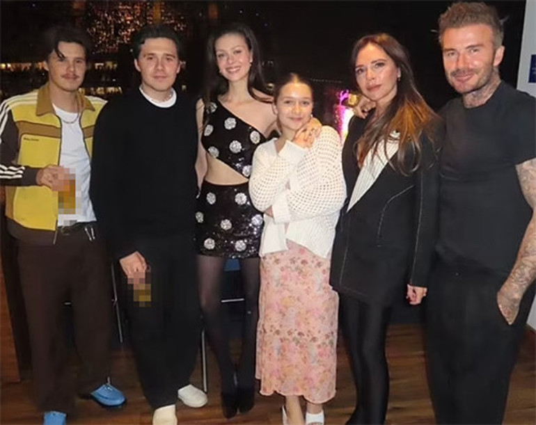 Boş durmadı, yine yaptı yapacağını: İki fotoğraf arası gelin- kaynana atışması