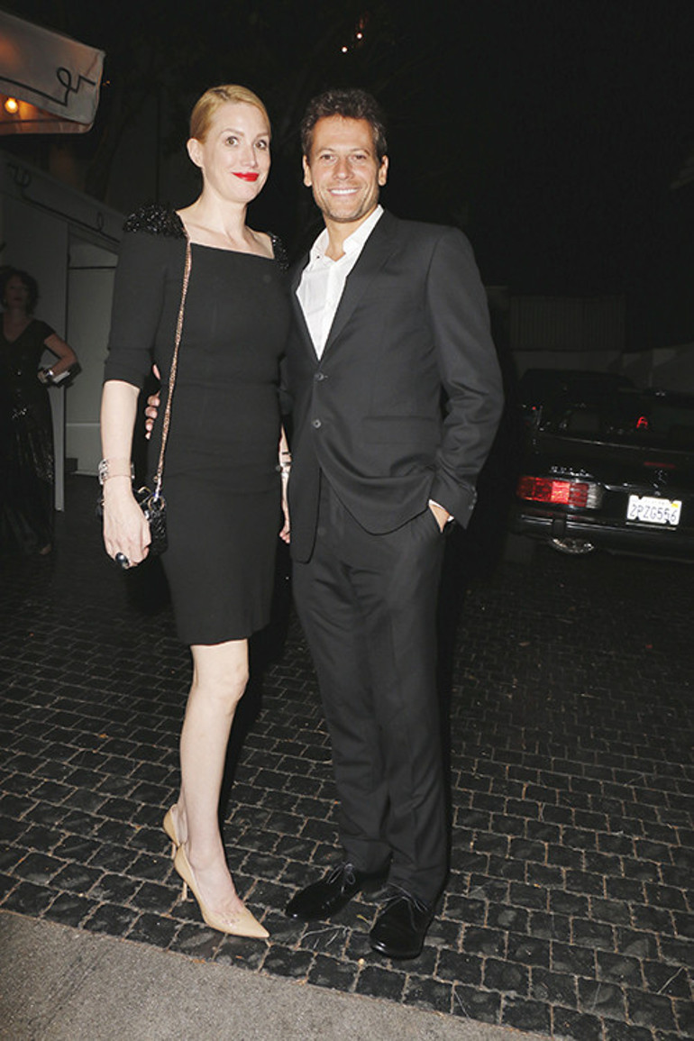 Ünlü oyuncuya şok: 13 yaşındaki kızı, hakkında uzaklaştırma kararı talep etti