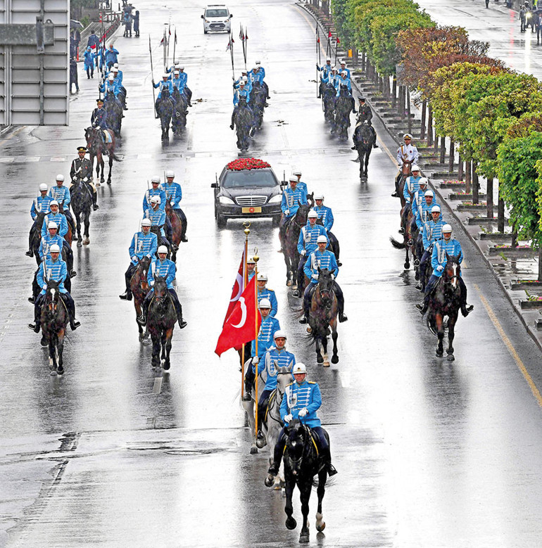 Türkiye Yüzyılı yemini... Cumhurbaşkanı Erdoğan resmen başladı