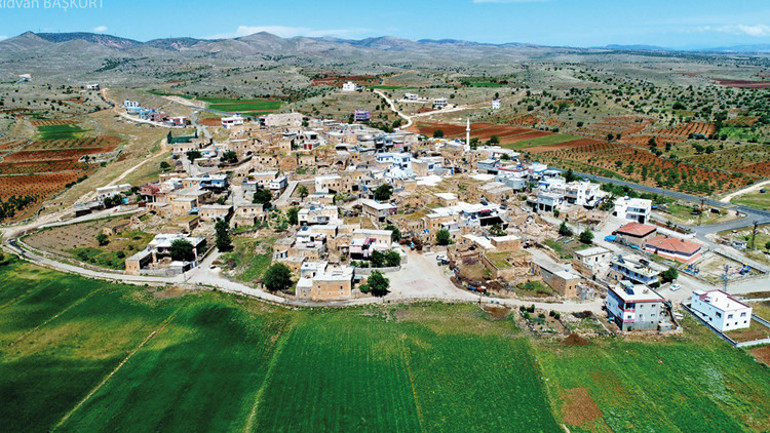 Bir bakan olarak Mehmet Şimşek’in portresi... Tek göz odalı evden dünya çapında makamlara