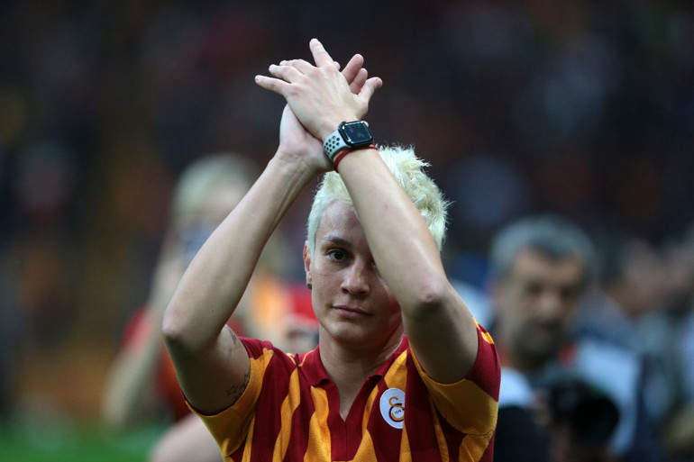 Fatih Terim, Galatasaray-Fenerbahçe maçını tribünden takip etti