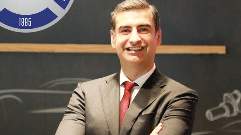 Satışları 3 keskin viraj belirleyecek Otomotiv sektöründe gözler yeni ekonomi yönetiminin atacağı adımlara çevrildi