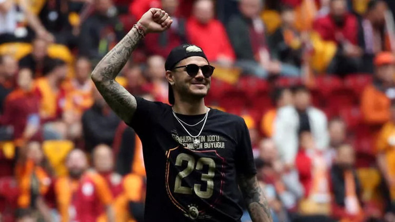 Galatasarayın 23. şampiyonluğunun öyküsü... Mauro Icardi şu sözlerle arkadaşlarını ikaz etti: İdmanda çift dalarım, ayağını sakatlarım