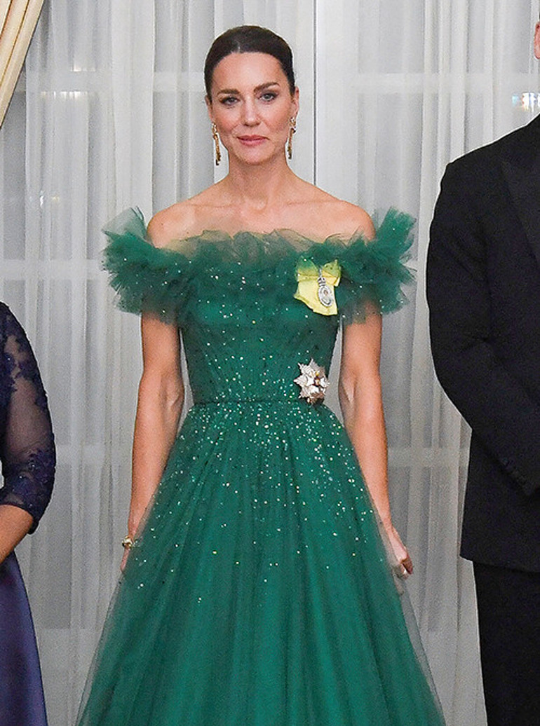 Geride bir tek Kate kaldı, Williamı fotoğraflardan kestiler