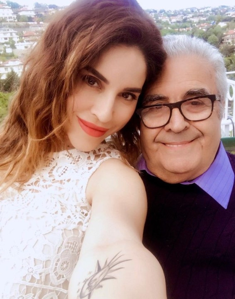 Irmak Ünalın acı günü: Üvey babası Erol Tarhan hayatını kaybetti Sizin olmayan çocuğu sevmek ne kıymetli bir bilseniz...