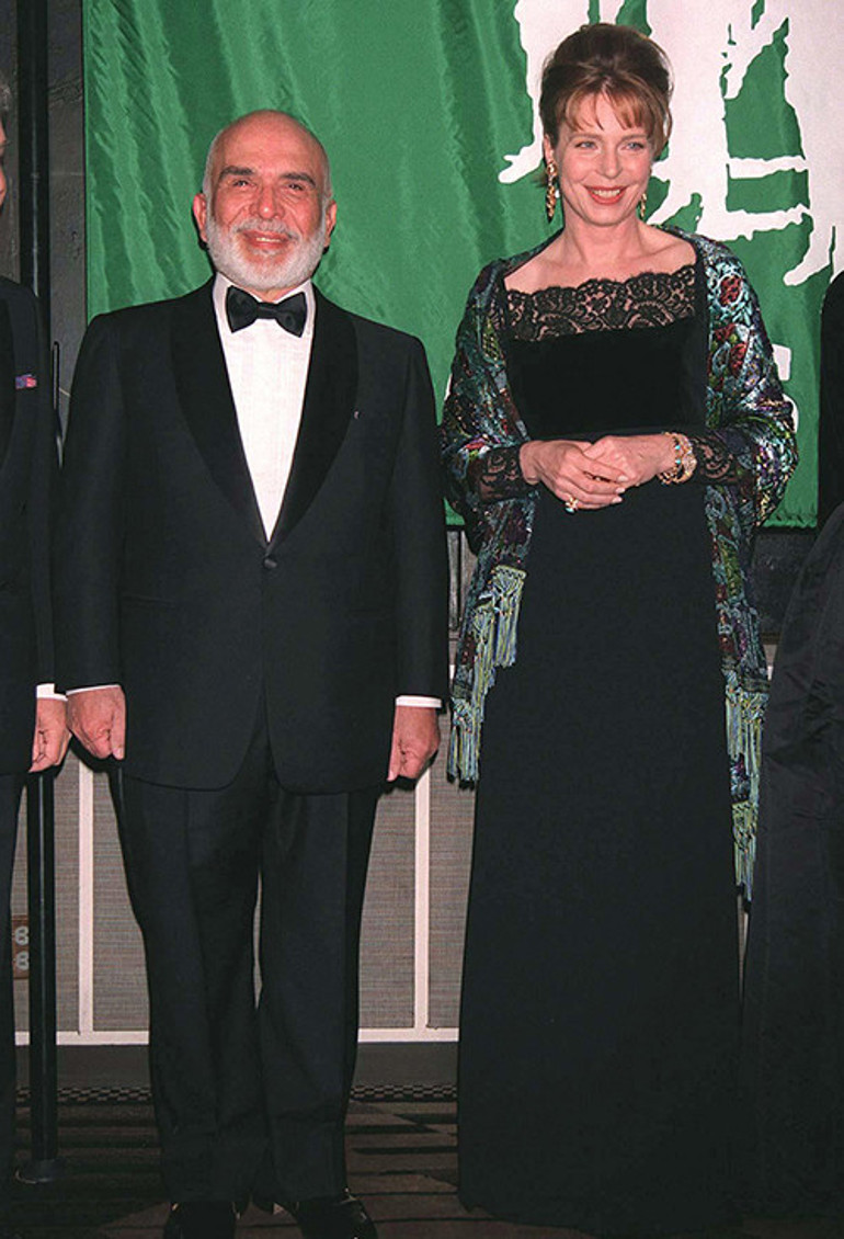 Bir evlenince bir de boşanınca hayatı tamamen değişti: O gün bütün gözler Hüseyinin ışığını aradı