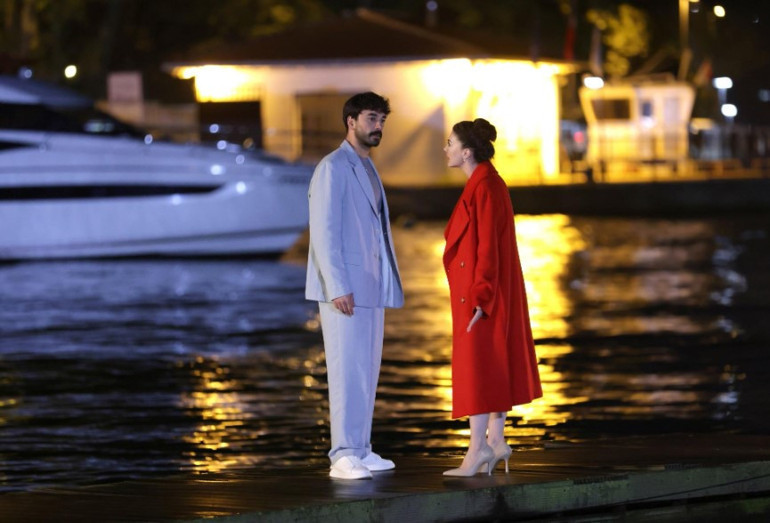 Kraliçenin final bölümü nefes kesti... İşte yaşananlar