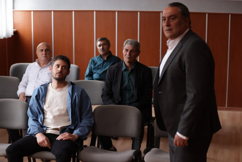 Kraliçenin final bölümü nefes kesti... İşte yaşananlar