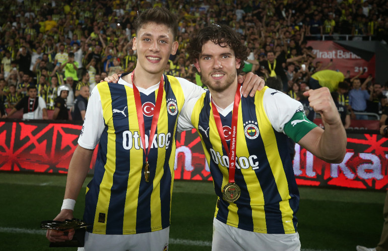 Fenerbahçeli yöneticiden Arda Güler açıklaması: Talipleri var, babasıyla görüşeceğiz