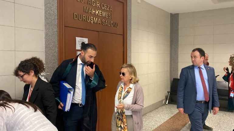 Nazlı Ilıcak ve Ahmet Altanın yeniden yargılanmasına başlandı