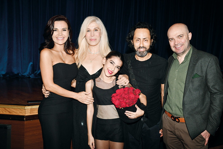 Şenol Güneş’e  ‘Yılmaz’ yardımcı