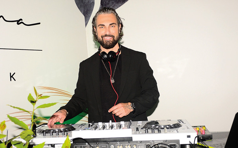 Şenol Güneş’e  ‘Yılmaz’ yardımcı