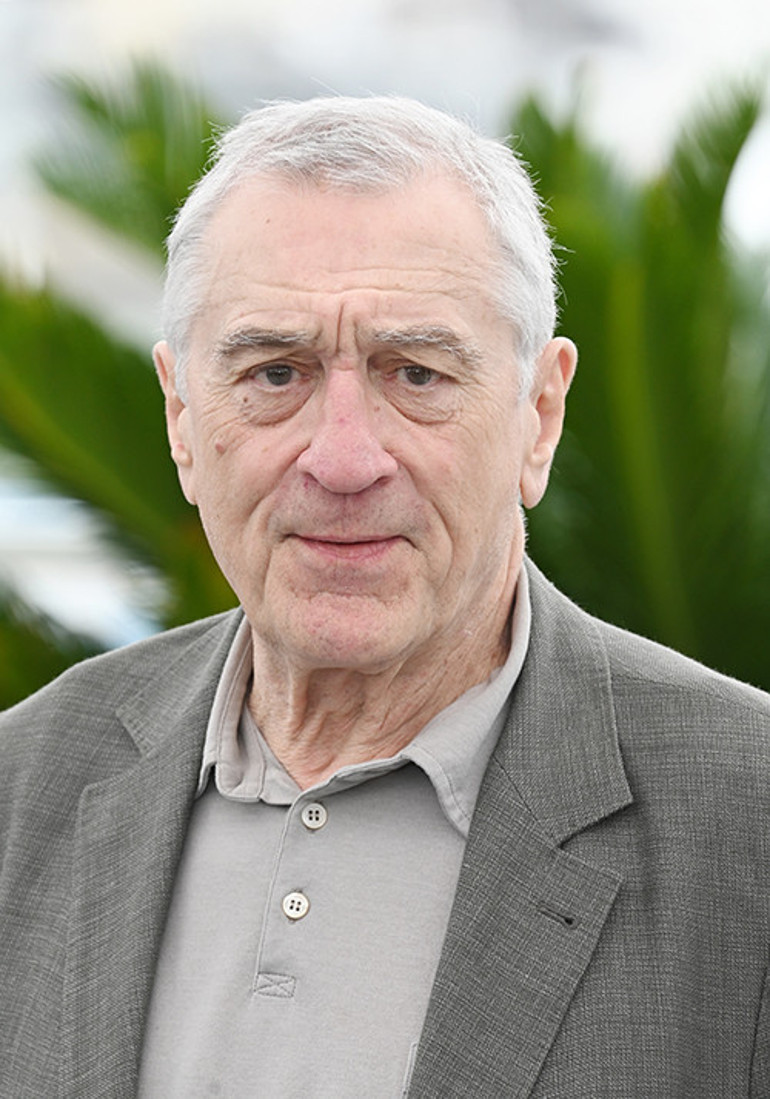 Doğum kontrol yöntemlerini unutan bu yaşlı adamları biri durdursun