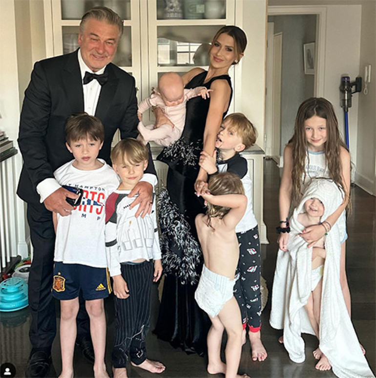 Doğum kontrol yöntemlerini unutan bu yaşlı adamları biri durdursun