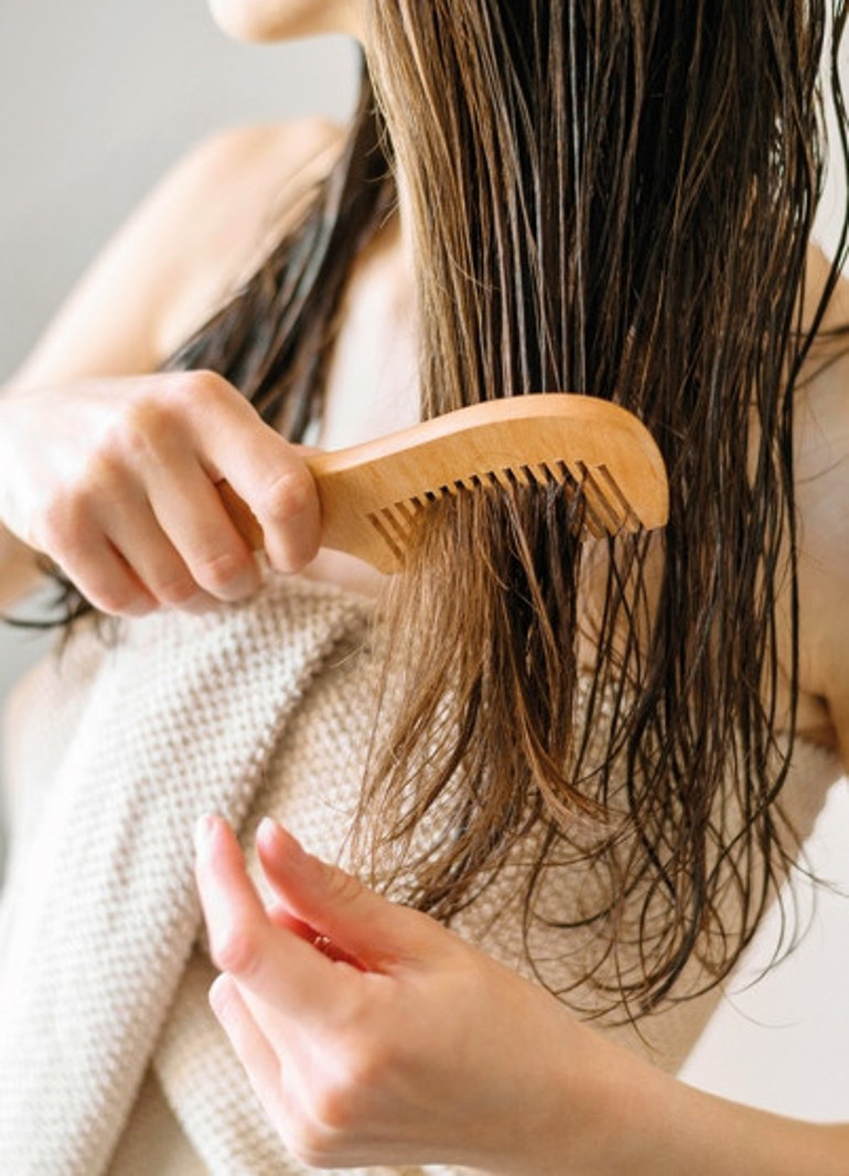 Güneşe karşı saç sağlığınızı ihmal etmeyin Dr. Servet Terziler yazdı