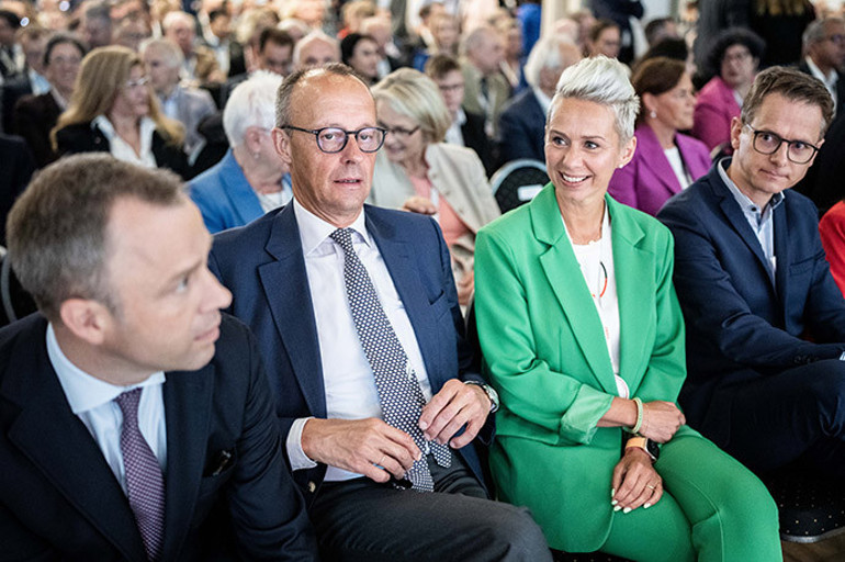 Yeşiller’e ortaklık için yeşil ışık