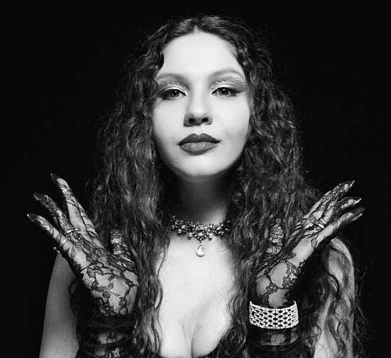 Üçüncü bebek yolda Arda-Aslıhan Turan çiftinin büyük heyecanı...