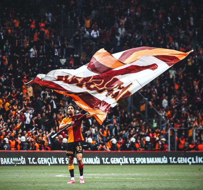 Galatasarayın sağ beki Sacha Boeydan flaş açıklamalar Transfer, Fatih Terim, Torrent, Icardi, Fenerbahçe ile şampiyonluk yarışı...