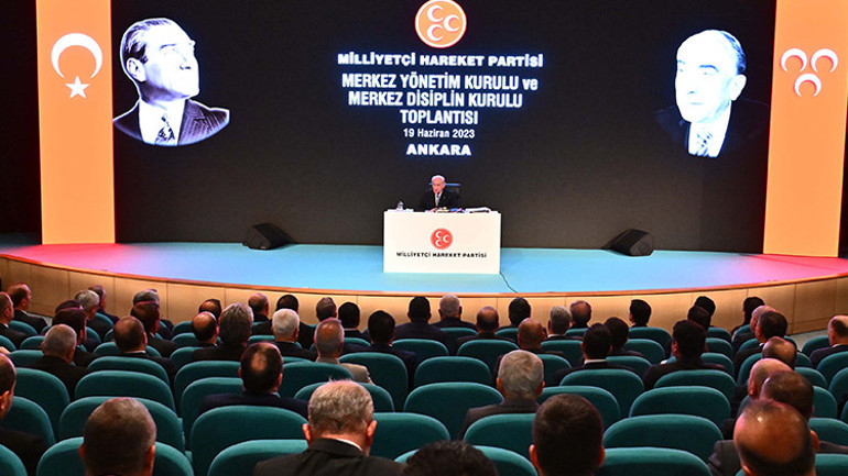 MHPde MYK ve MDK toplantısı
