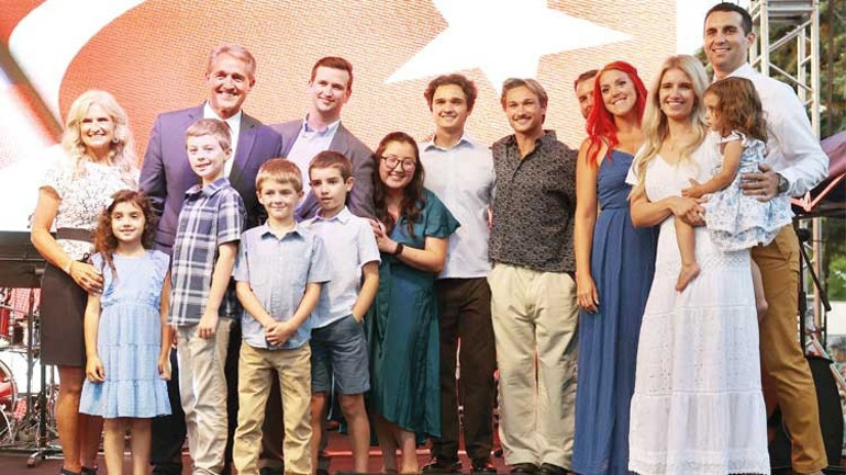 ABD’nin Ankara Büyükelçisi Jeffry Flake: Mitinglerinizi çok kıskandım