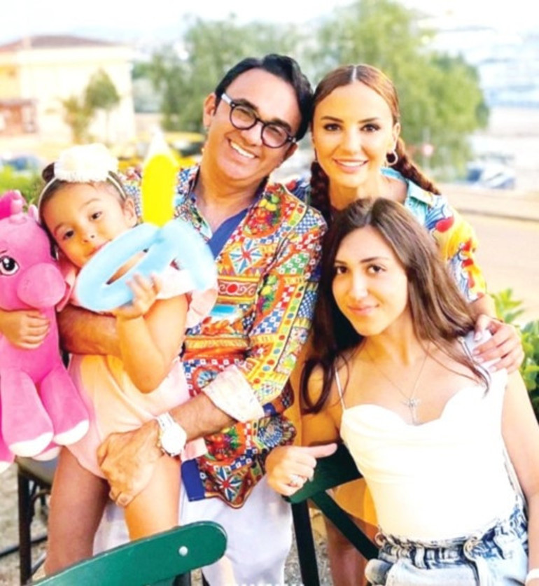 Adnan Kaya - Mete Tamer Omur ile Şezlong Sohbetleri Herkes tatil yaparken biz 7/24 onlar için çalışıyoruz
