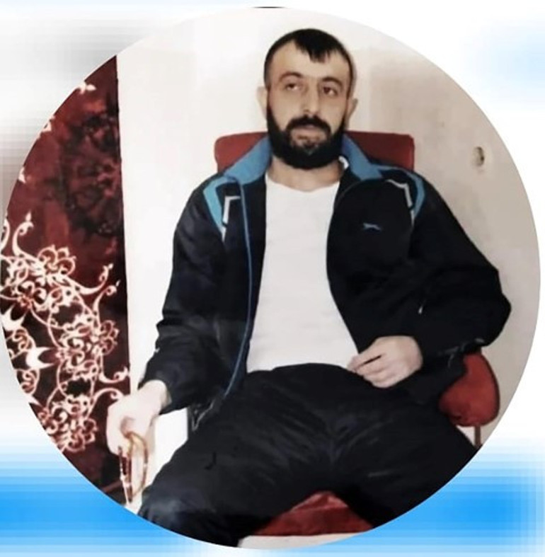 Kız arkadaşlarına laf atanı bıçaklayarak öldürdü