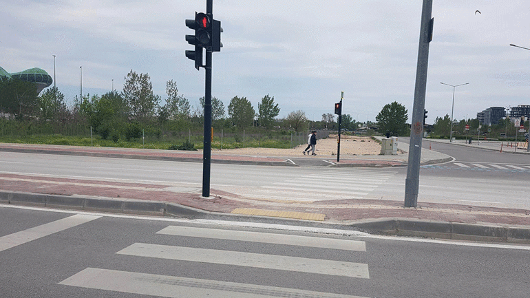 Bisiklet yolları otopark oldu