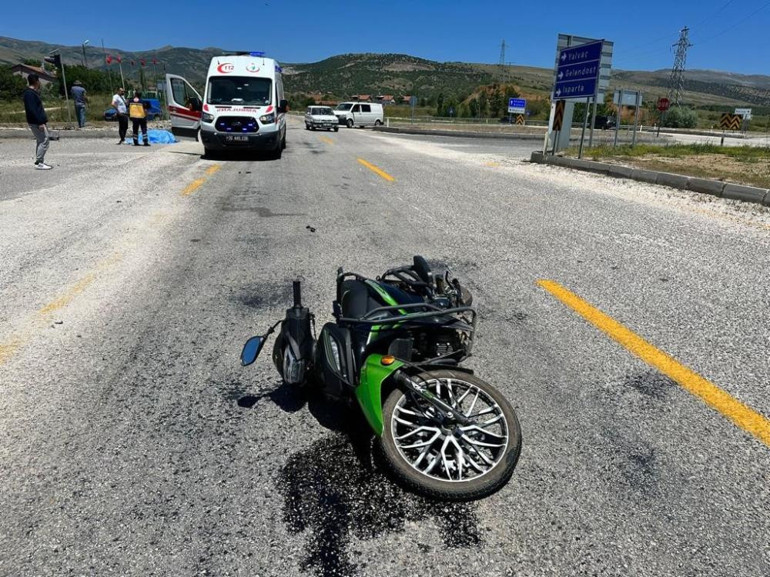 Tatil yolunda feci kazalar Acı haberler peş peşe geldi: 21 can kaybı