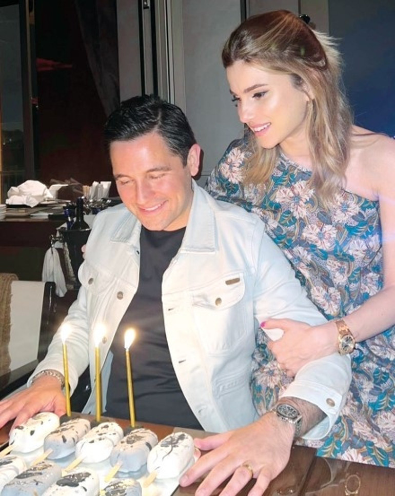 Mehmet Ali Erbil Cihangirde... Bugün halk günüymüş, ben de halktan sayılırım