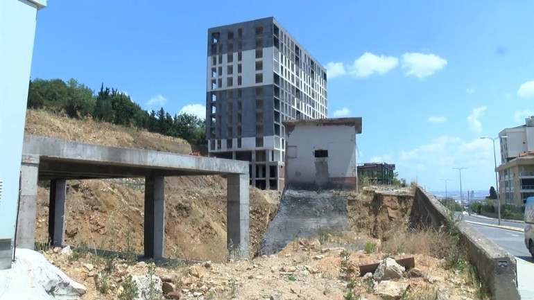 Pendikte metruk binalarda korku saçanlara baskın