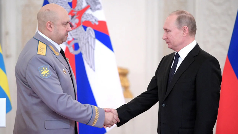 Putin ihaneti affetmedi... Rus basını General Surovikinin akıbetini açıkladı