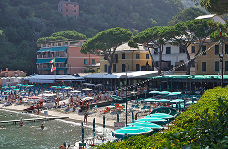 Hande ile Hakanın aşkı çoktan sınırları aşmış: Güneşin altında sarmaş- dolaş