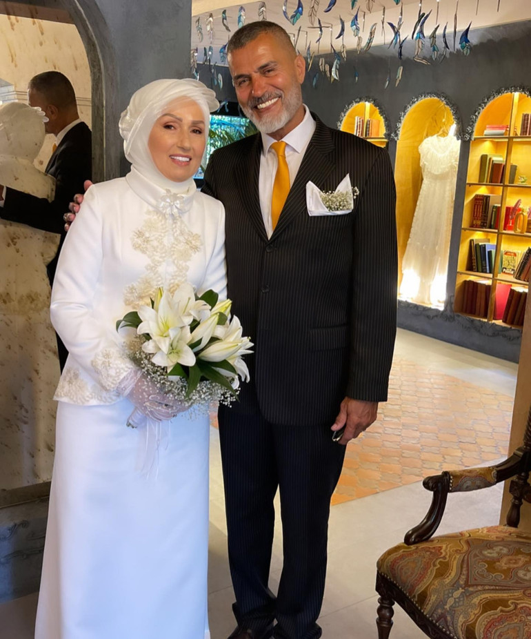Görücü usulü tanışmıştı... Yaşar Alptekin evlendi
