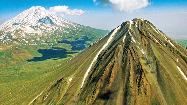 Alp Alper’in ‘Gökyüzünden Türkiye Air’ kitabı çıktı... Sadece kamera değil fotoğrafçı da uçtu