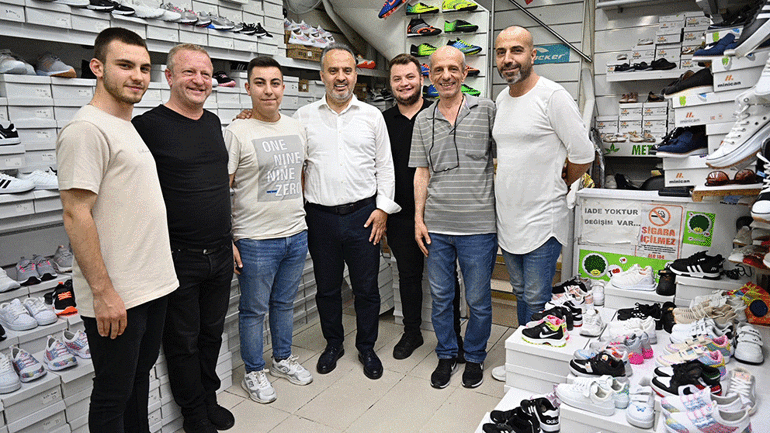 Çocukların bayramlığı Büyükşehir’den