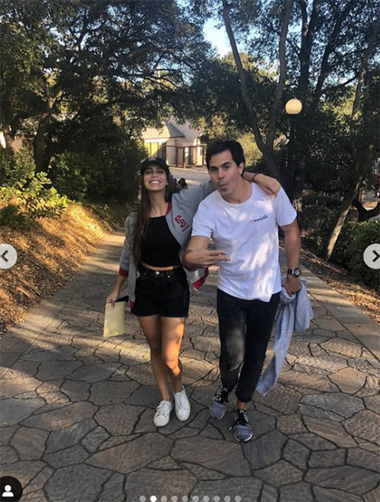 Sosyetik güzel, tavuk kralının veliahtıyla evlendi: Salona bile dans ederek girdiler