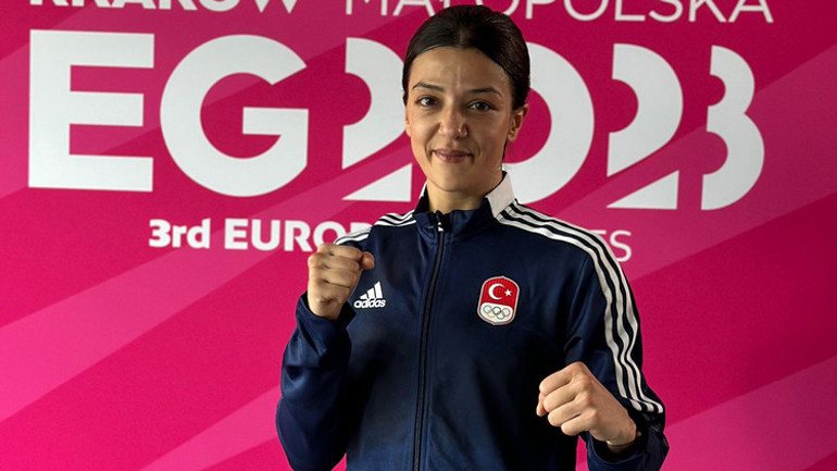 Emine Arslan ve Buse Naz Çakıroğlundan Avrupa oyunlarında altın madalya sevinci