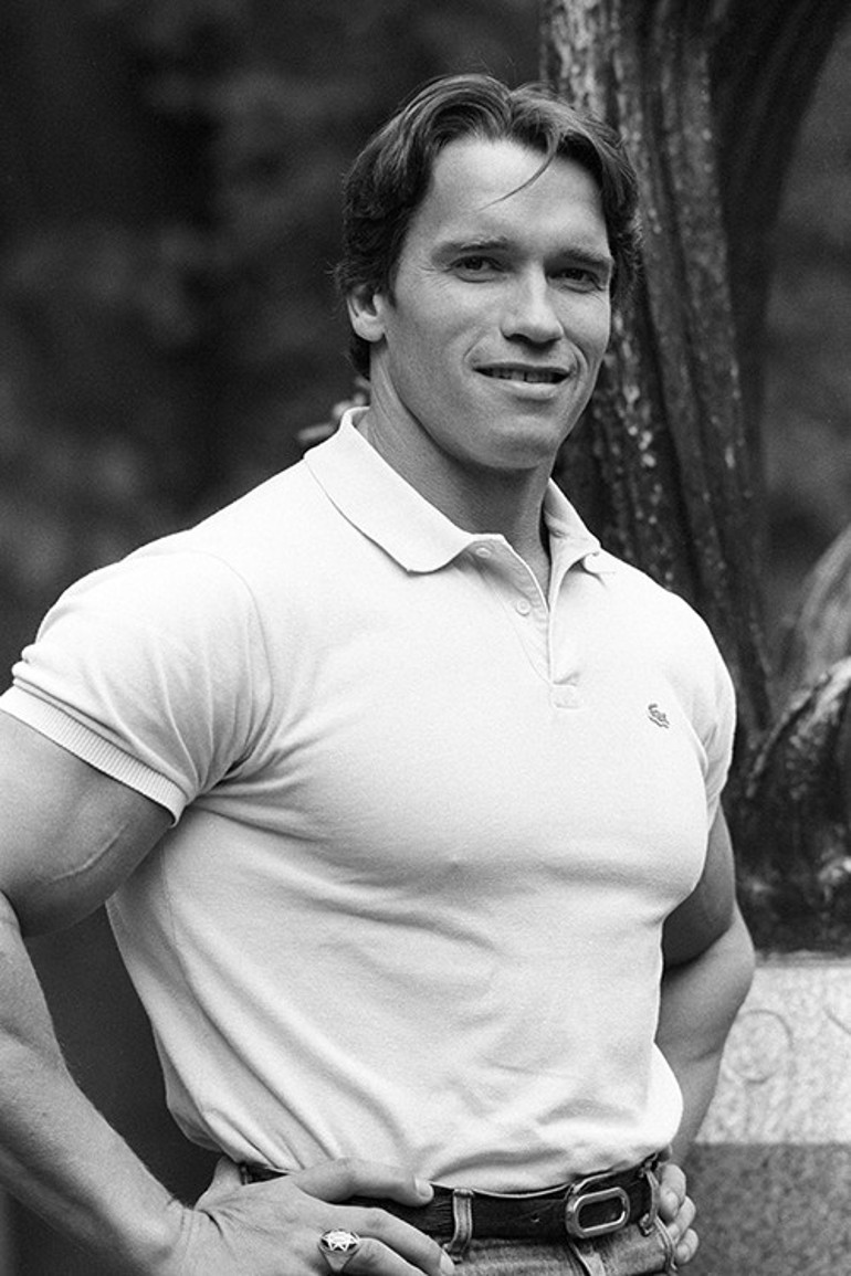 Annem odamdaki kaslı adam posterlerini görünce ağlamaya başladı