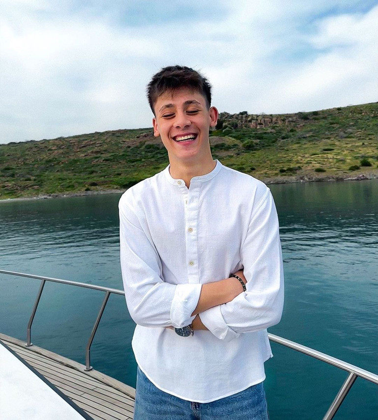 Son Dakika: Nihat Kahvecinin Arda Güler videosu çok konuşuldu O röportajda söyledikleri ortaya çıktı... Real Madrid ve Barcelona... Böyle bir teklifi kabul etmez