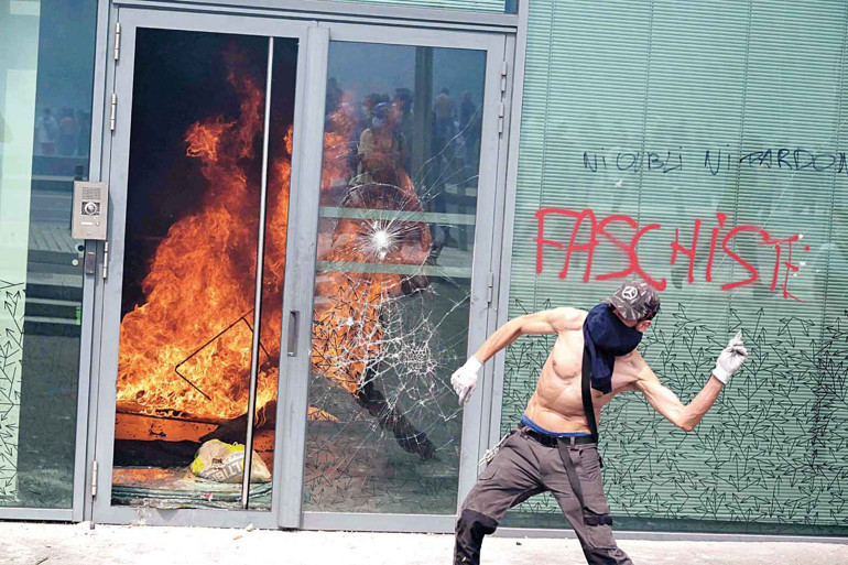 Fransa da neler oluyor... Kod adı ‘sıcak yaz’