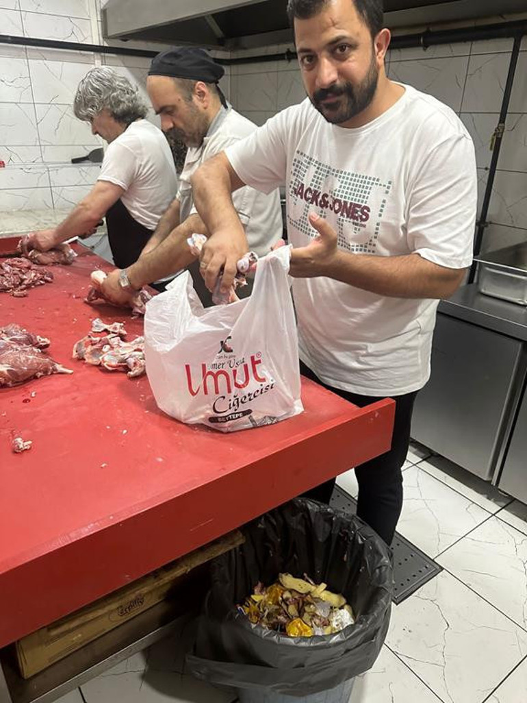 Yemek artıkları çöpe değil barınağa