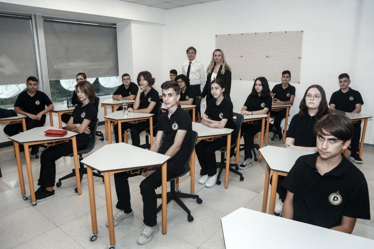 Demirören Medya ve Teknoloji Mesleki ve Teknik Anadolu Lisesi yeni öğrencilerini bekliyor