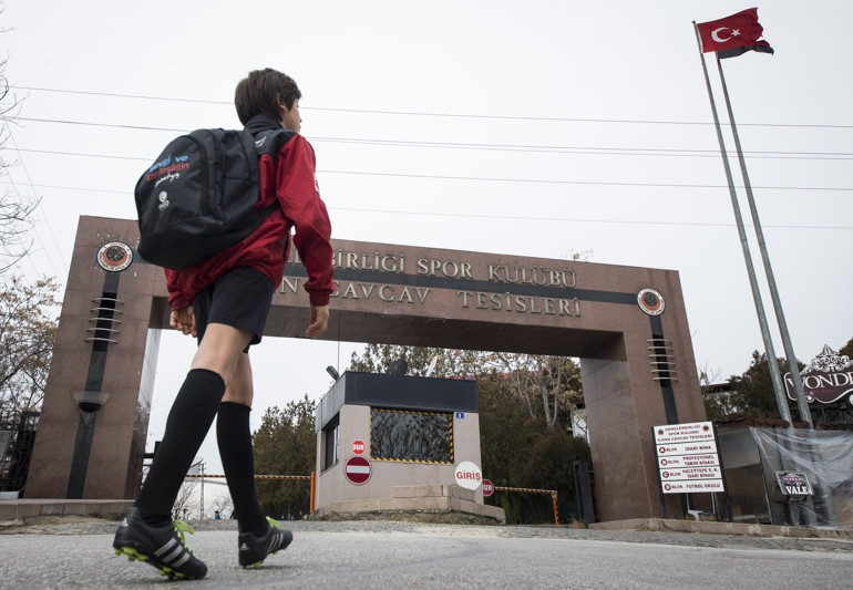 Gençlerbirliği Arda Gülerin Real Madride transferinden yetiştirme payı alacak mı Başkan Niyazi Akdaş: Fenerbahçeden paramızı alamadık