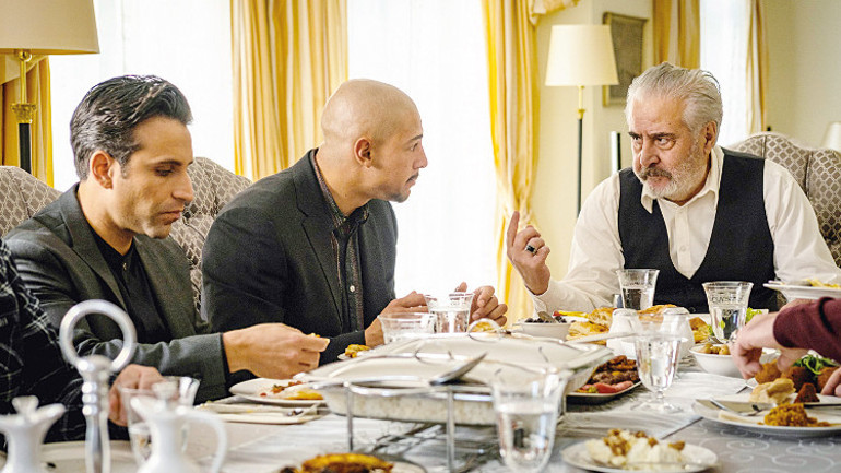 Çizginin dışında yürüyenler...