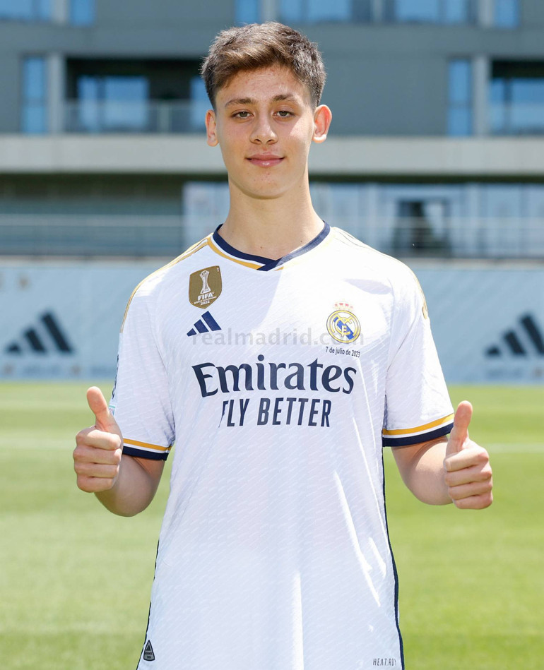 Son Dakika: Real Madridde Carlo Ancelottiden Arda Güler kararı Fenerbahçede Jorge Jesus yapmamıştı... İspanyol devindeki ilk maçı...