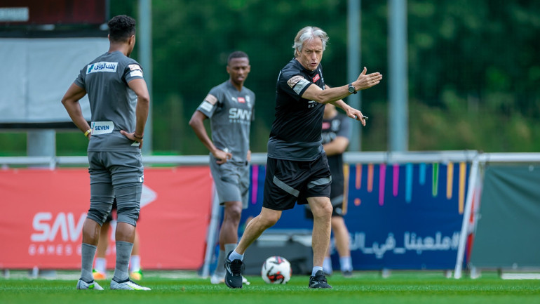 Suudi Arabistan transferde futbol piyasasını karıştırdı